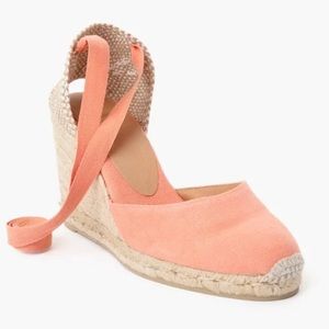 Size 7 rarely used like new Castaner Coral wedges